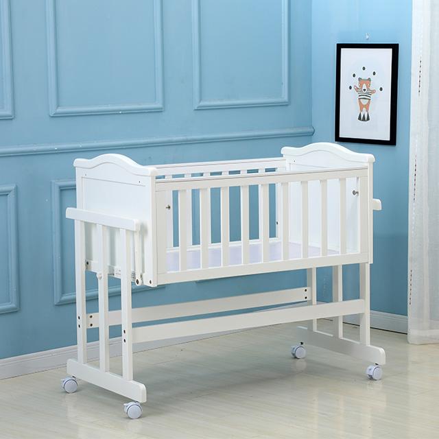 European Style White Solid Wood Crib